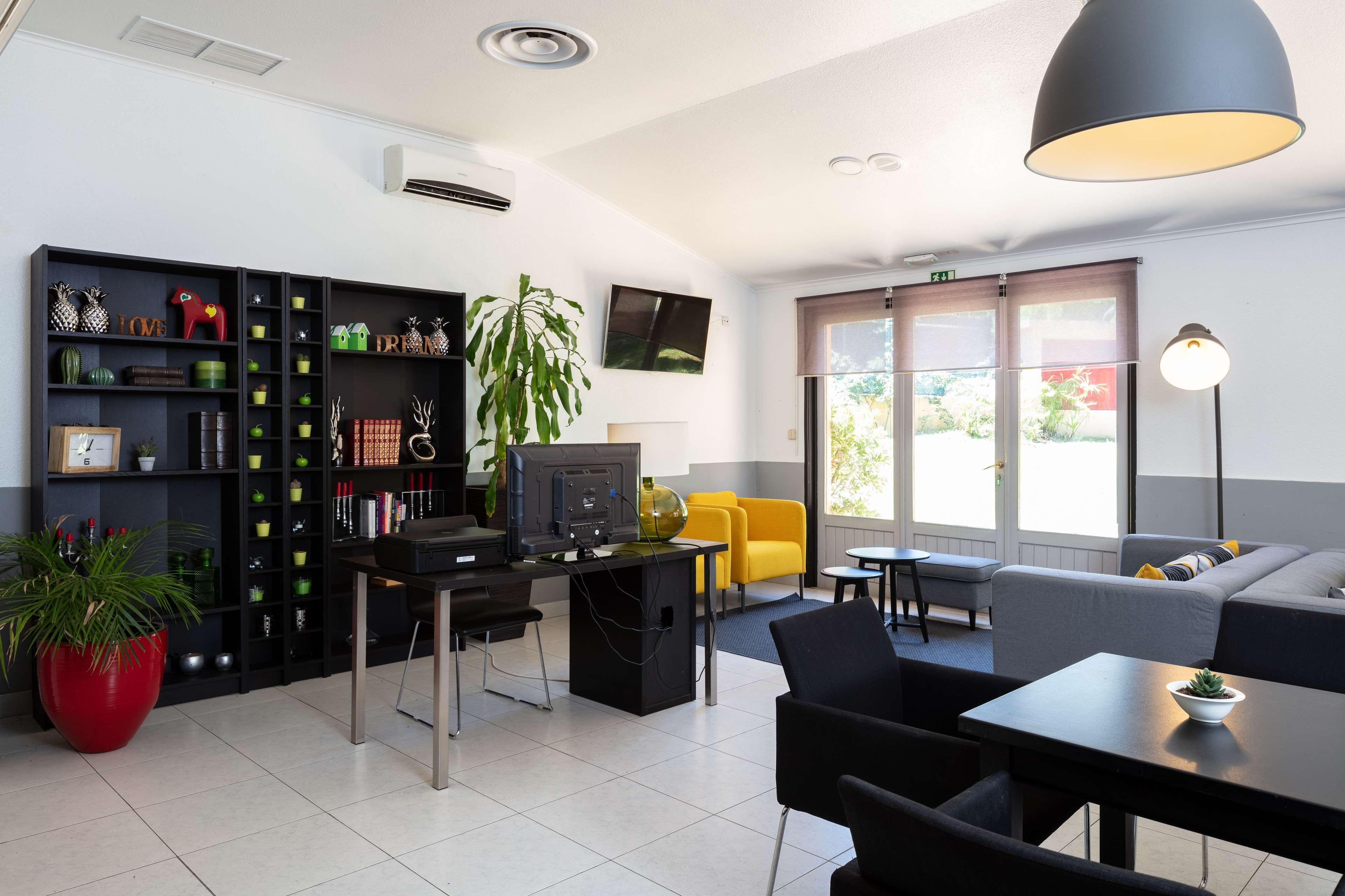 Hotel Campanile Lisboa Sud - Setúbal Esterno foto