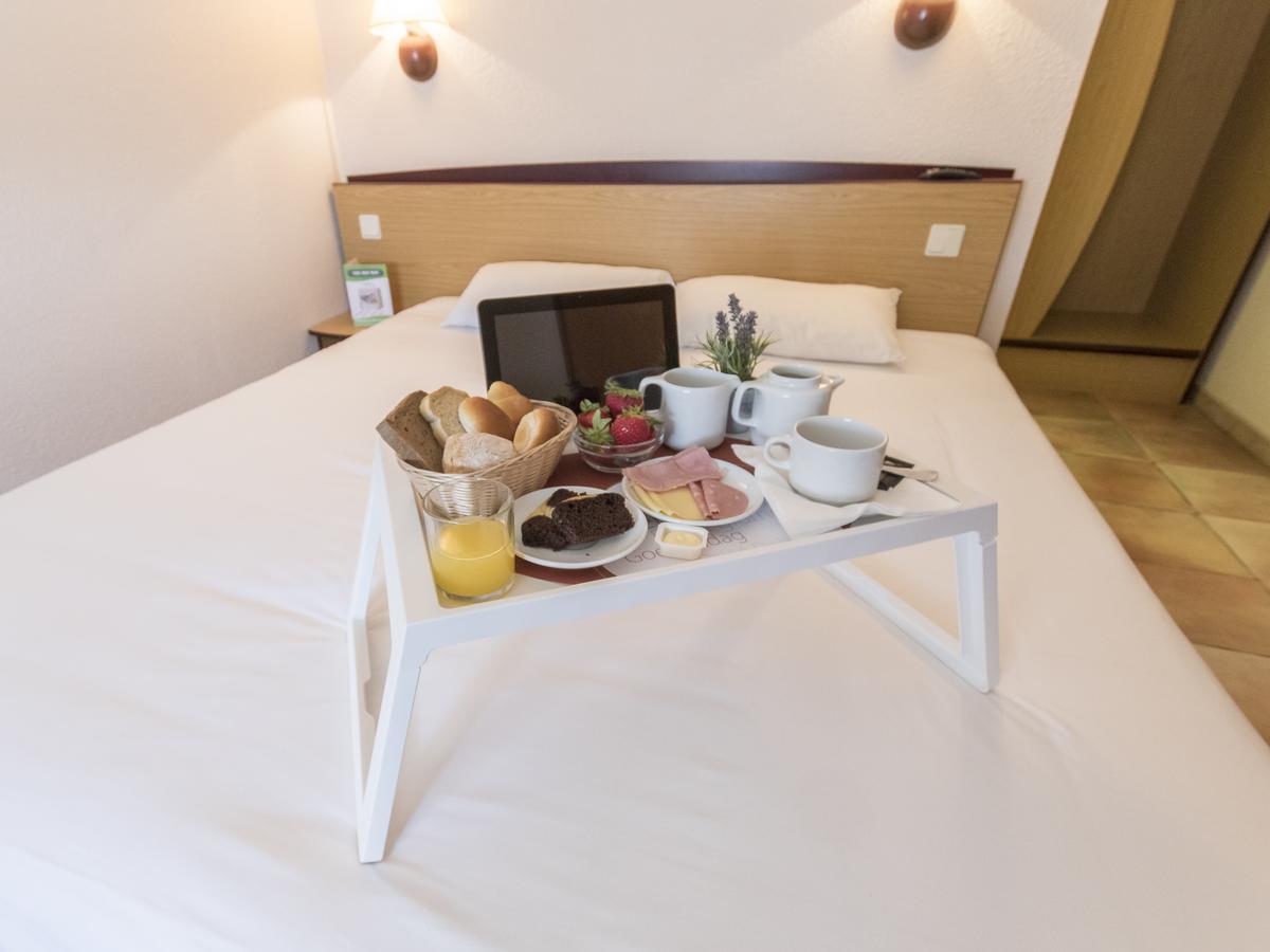 Hotel Campanile Lisboa Sud - Setúbal Esterno foto